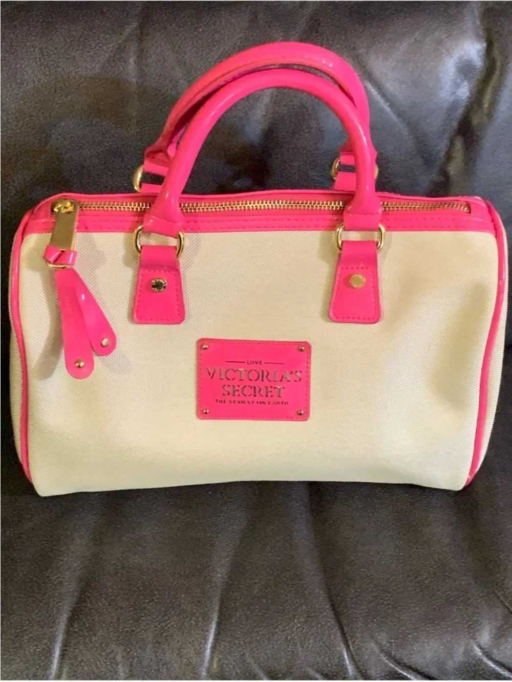 Victorias Secret chic cream
